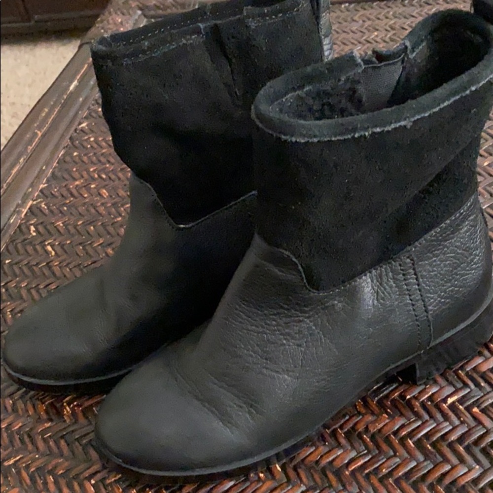 Gap leather and suede boots
